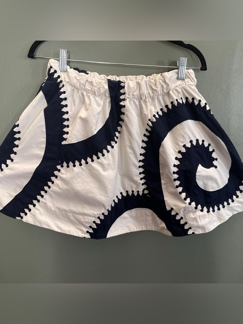 White and Navy Blue Abstract Swirl Mini Skirt Size S